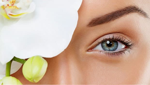 woman eyeball